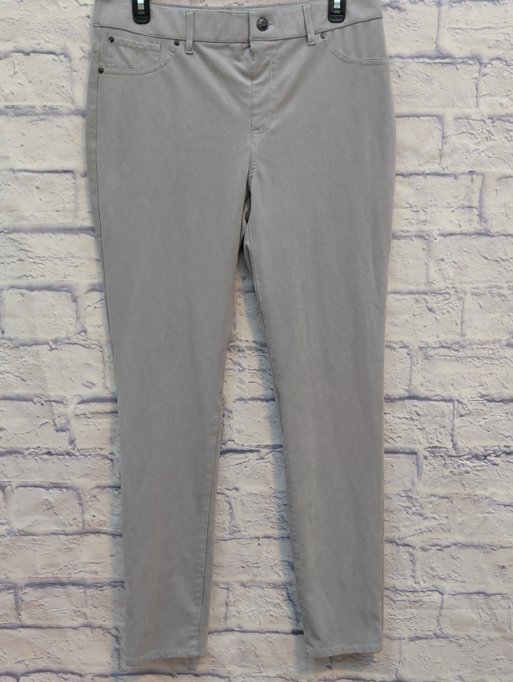 Chicos Faux Suede Skinny Stretch Leggings in Stone Gray - Size 0.5 (Sz 6)